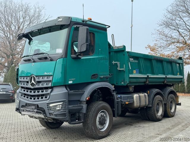 Wywrotka MERCEDES-BENZ Arocs 3351 6x6 Kipper Bordmatic Meiller
