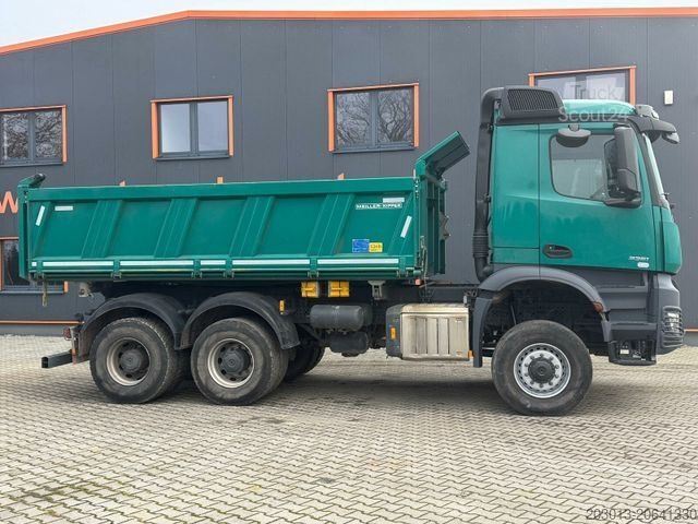 Trójstronna wywrotka MERCEDES-BENZ Arocs 3351 6x6 Kipper Bordmatic Meiller