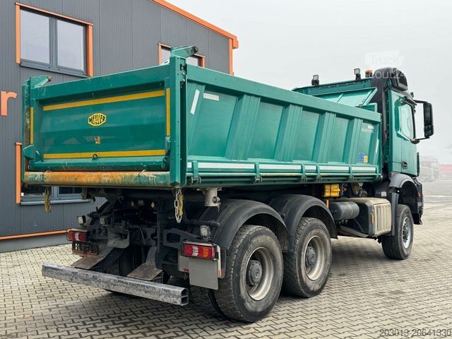 Trójstronna wywrotka MERCEDES-BENZ Arocs 3351 6x6 Kipper Bordmatic Meiller