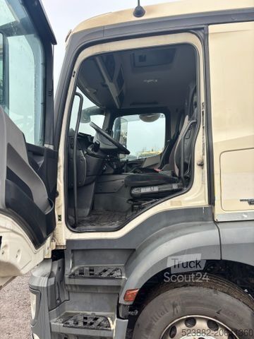 Рефрижераторный грузовик MERCEDES-BENZ Antos2540 Motorschaden*Carrier*LiftLenk*Retarder