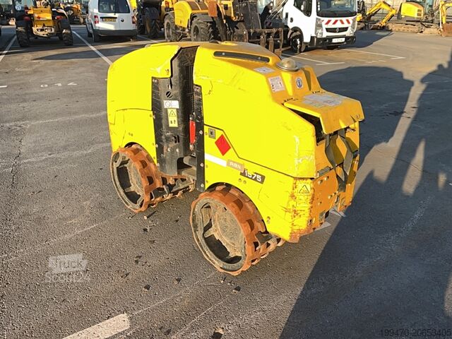 Tandēma veltnis Ammann ARR 1575 – Remote-Controlled Trench Roller Ideal for Soil Compaction