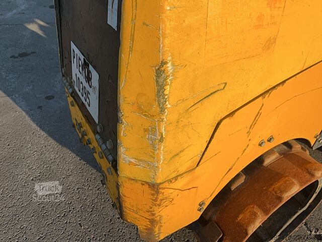 Tandēma veltnis Ammann ARR 1575 – Remote-Controlled Trench Roller Ideal for Soil Compaction