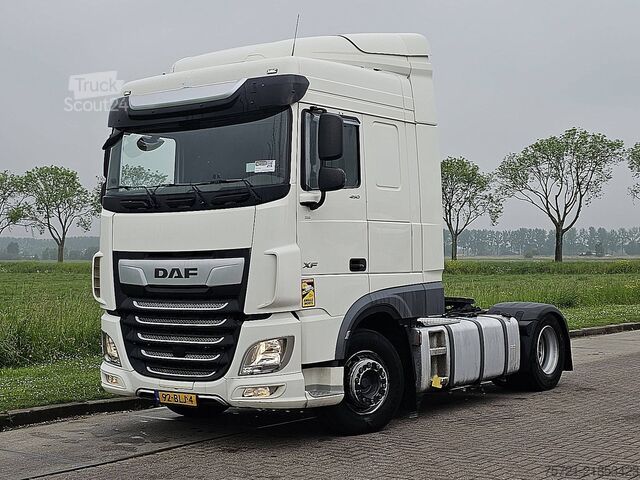 Standard-SZM DAF XF 450 SPACECAB