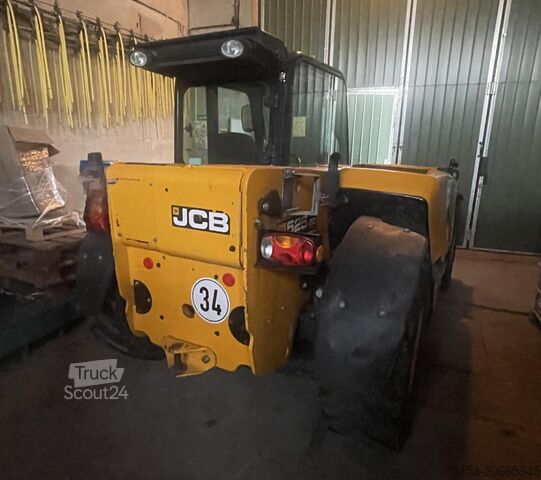 Teleskopinis krautuvas JCB 526-60 Agri Plus