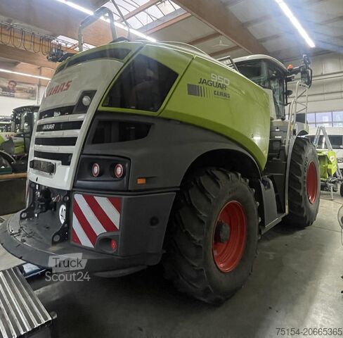 Drobljenec CLAAS Jaguar 950