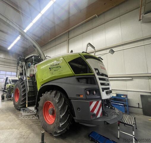 Drobljenec CLAAS Jaguar 950