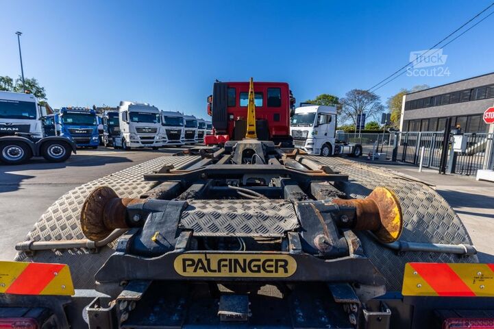 Haakarmsysteem IVECO 420X-WAY+6X4+AMPLIROLL PALF 20T