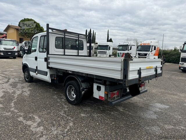 Doka trijų pusių savivartis 4x2 Iveco DAILY 35 C 13