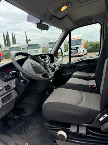 Doka trijų pusių savivartis 4x2 Iveco DAILY 35 C 13