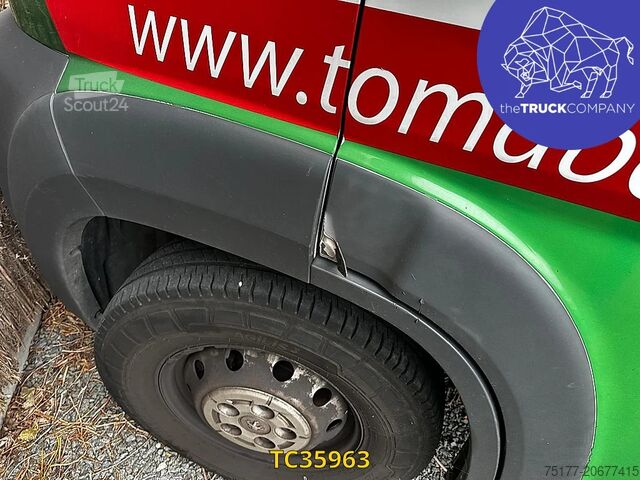 Lagaminas Peugeot Boxer 2.0 HDI BOX + LIFT