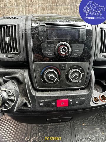 Lagaminas Peugeot Boxer 2.0 HDI BOX + LIFT