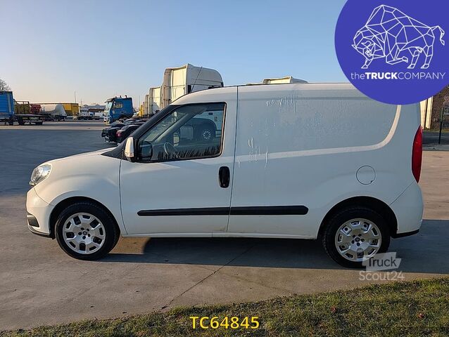 Fourgonnette Fiat Doblo 1.4i PETROL / CNG