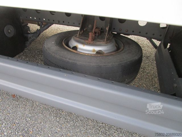 شاحنة صندوقية MERCEDES-BENZ Atego 818 L MP4*KLIMA+3-Sitze+LBW+6,10m*EURO.6*