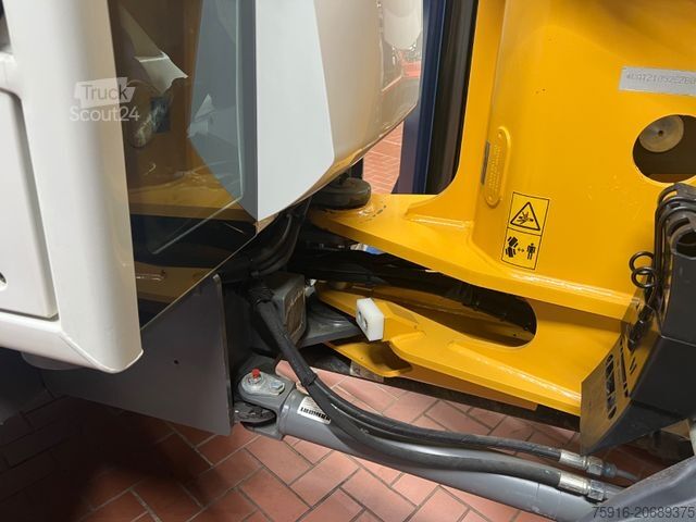 Kerekes rakodó LIEBHERR 506 C Radlader 4x4 Schaufel Schnellwechsler