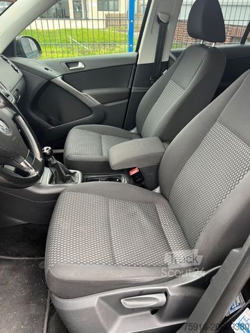 Kleinbus VOLKSWAGEN Tiguan Trend & Fun Motorkontrolle leuchtet