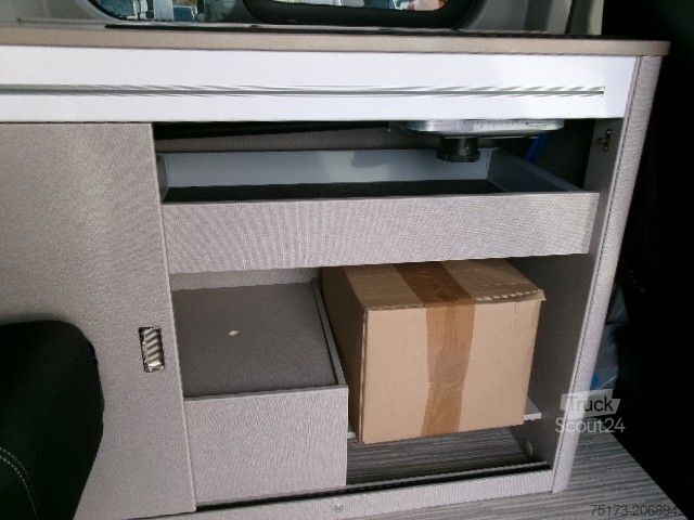 Karavāna/kempers BÜRSTNER Tourneo Custom 340L1 160kW BEV Copa C500 Markise