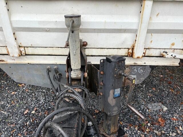 Driezijdige kipperaanhanger obermaier ECO-TIP 100 Tandem 3-S-Kipper