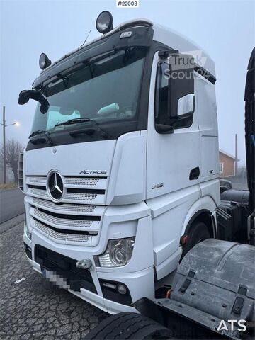 Standard tractor Mercedes-Benz Actros 2551 6x2 Tractor Unit – Repair Object