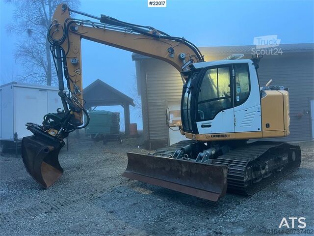 Rupsgraafmachine Liebherr R914 k STD excavator w/ rototilt, sanding bucket a