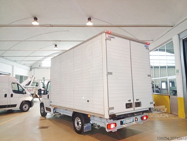 Furgon z zabudową aluminiową FIAT Ducato Maxi