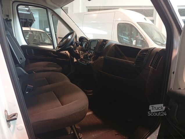 Furgon z zabudową aluminiową FIAT Ducato Maxi