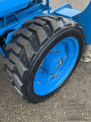 šķērveida pacēlājs Genie GS4390 - 15,11m, diesel, 4x4