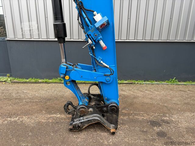 Wheel excavator Caterpillar M318F