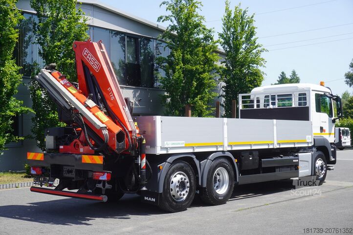 Burtowy z HDS MAN TGS 26.360 Flatbed / Fassi F175 7.7 T /