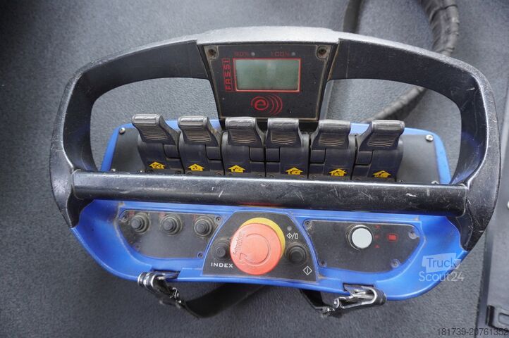 Burtowy z HDS MAN TGS 26.360 Flatbed / Fassi F175 7.7 T /