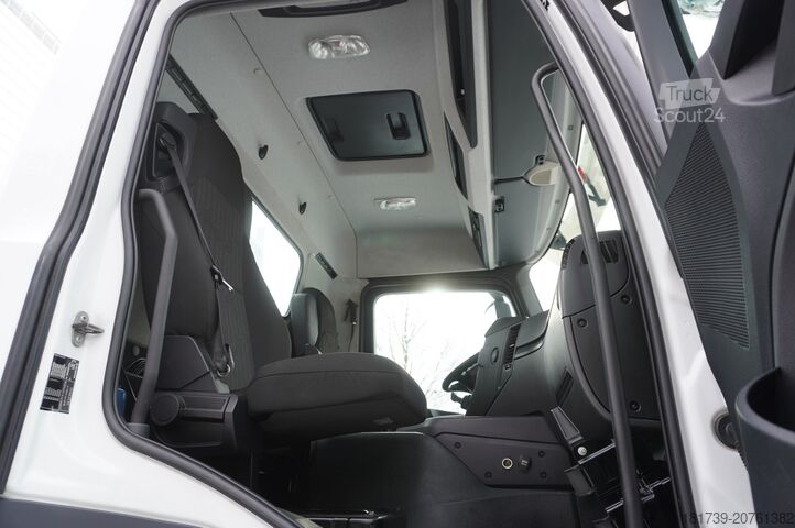 Vinçli platform Mercedes-Benz Arocs 2633 flatbed truck / Crane FASSI