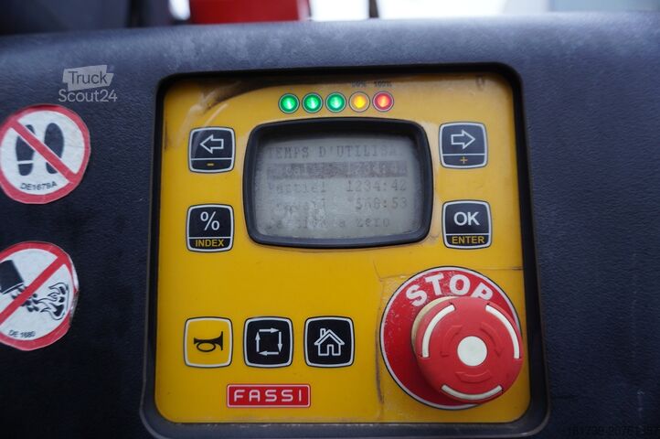 Vinçli platform Renault C280 DTI 8 / FASSI crane 5.6T / 560 mth