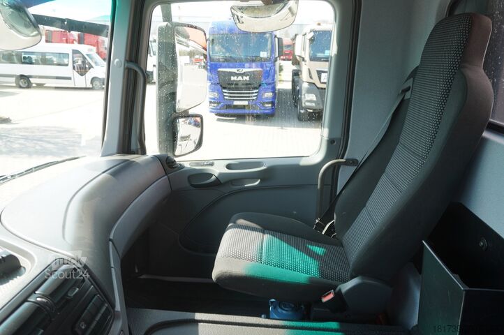 Ανατρεπόμενο φορτηγό με γερανό Mercedes-Benz Actros 2641 6×4 E5 / Crane / Dumper