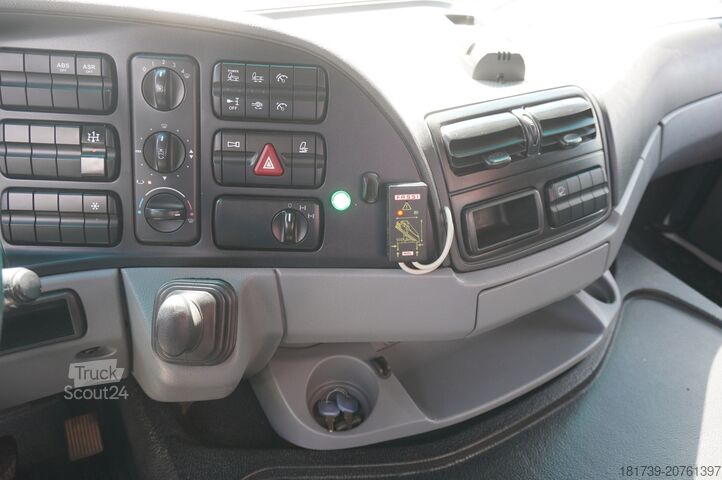 Ανατρεπόμενο φορτηγό με γερανό Mercedes-Benz Actros 2641 6×4 E5 / Crane / Dumper