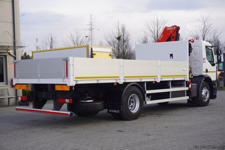 Πλατφόρμα με γερανό Renault C320 P4x2 E6 / Fassi 5.6 t / Range 8 m /