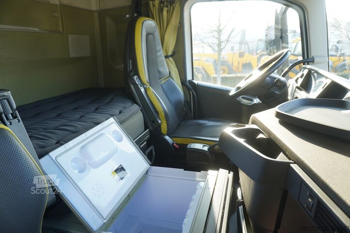 привідний вузол Volvo FH 650 8x4 / Truck chassis / steered 4th