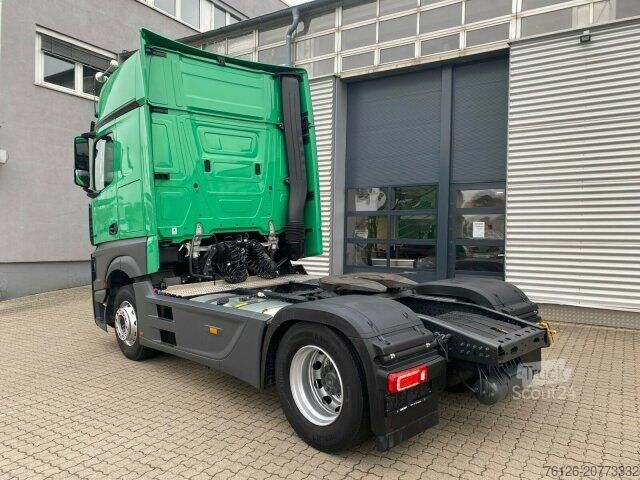 Standardní tahač Mercedes-Benz Actros L 1840LS GigaSpace/Öl-Retarder/Standkl.