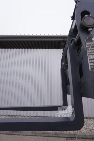 Sollevatore telescopico Magni RTH 5.18 S