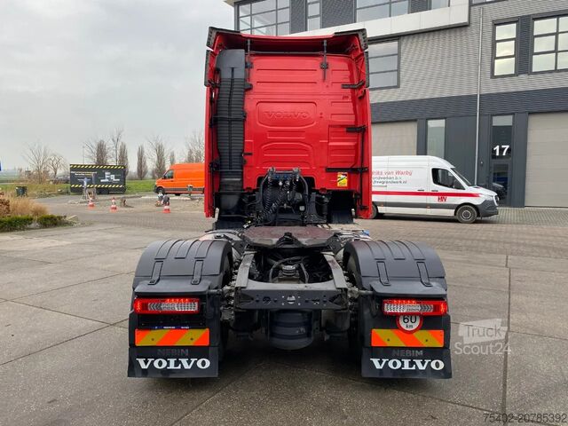 Standard-SZM Volvo FH 13.420 / Globetrotter / 2x Tank / Euro 6