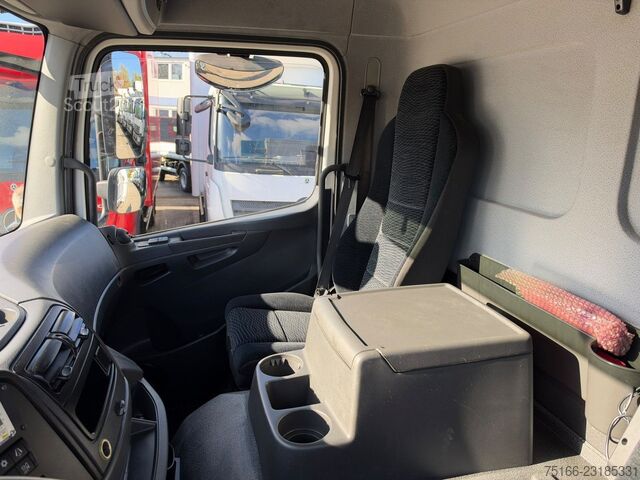 Camion frigorifique MERCEDES-BENZ ATEGO 1524 L Kühlkoffer 7,25 m LBW 2 T*Klima