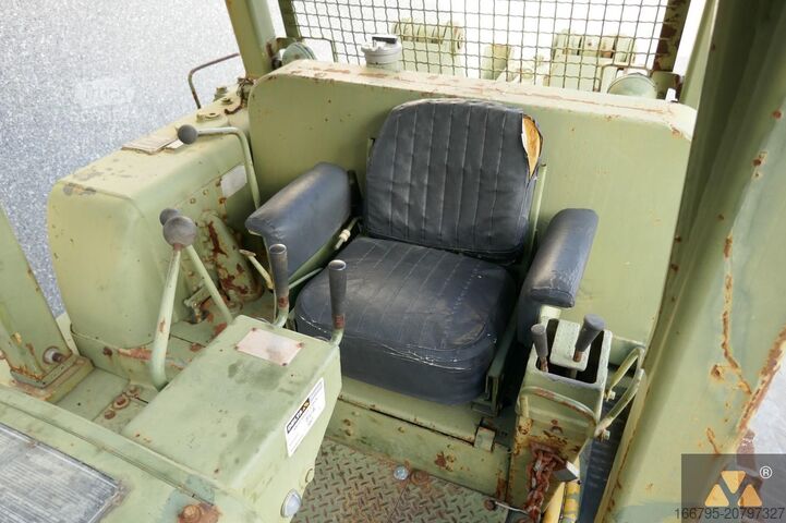 Buldozeris Caterpillar D7F Ex-army