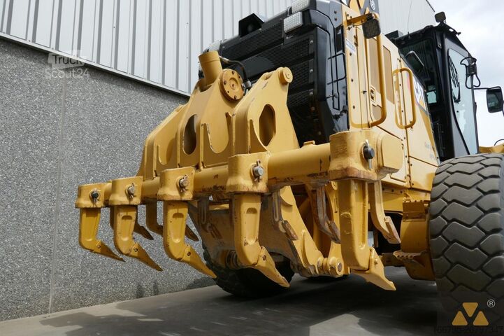 Greideris Caterpillar 160M3
