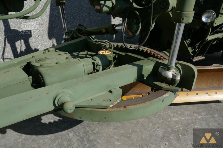Greideris Caterpillar 130G Ex-army