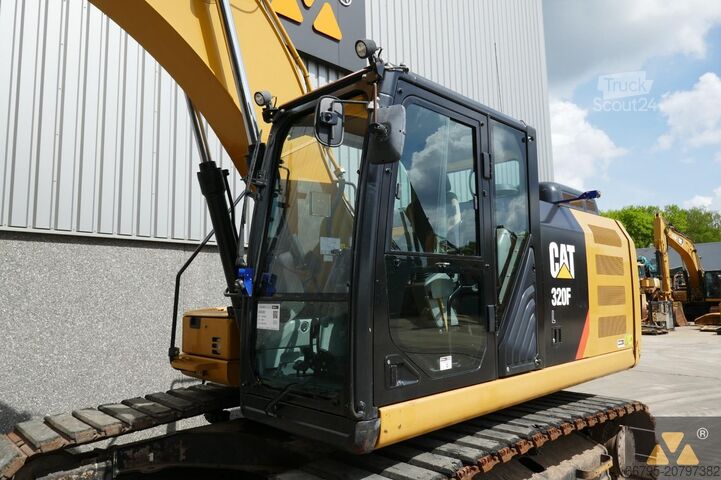 Vikšrinis ekskavatorius Caterpillar 320FL