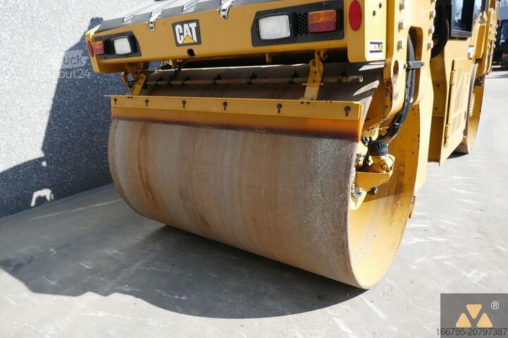 Tandeminis volas Caterpillar CB10