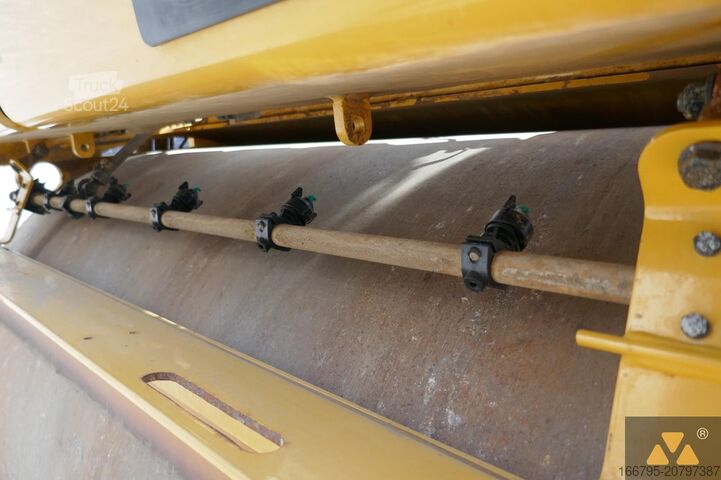 Tandeminis volas Caterpillar CB10