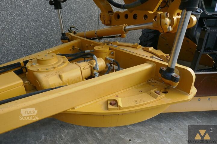 Greideris Caterpillar 12M3