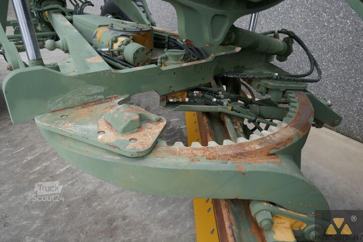 Greideris Caterpillar 130G Ex-army