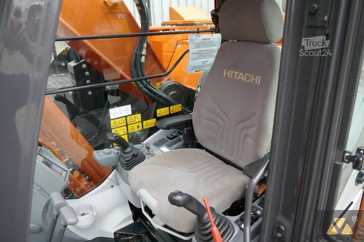 Vikšrinis ekskavatorius Hitachi ZX225USLC-6