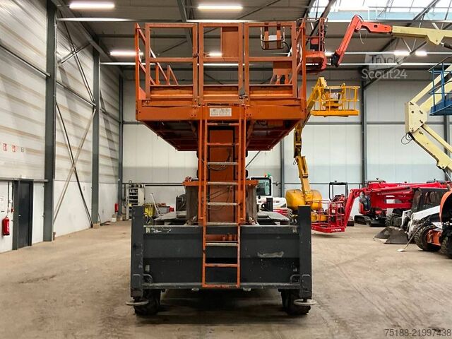 Saksinostin JLG 245-25