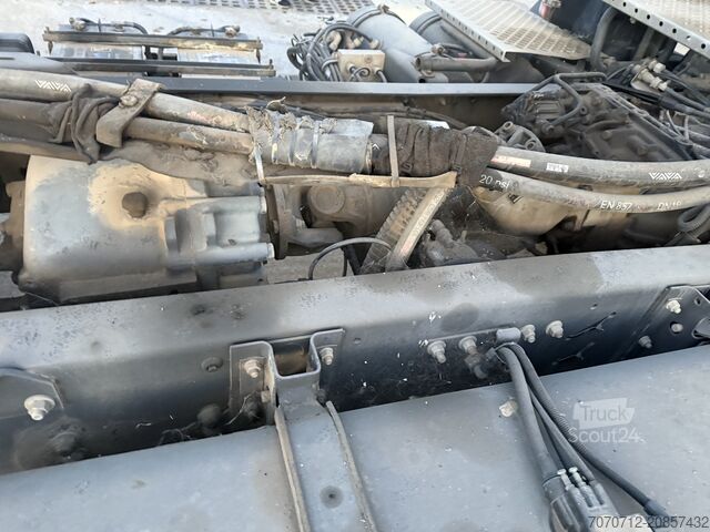 Cabeça tractora 4x4 Renault Kerax 420-4x4